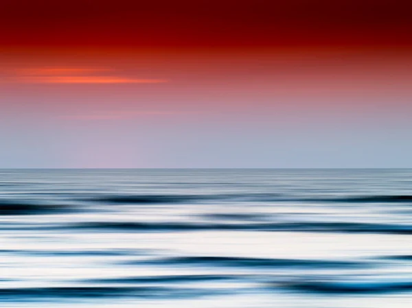 Horizontal brûlant océan coucher de soleil fond blanc abstraction — Photo