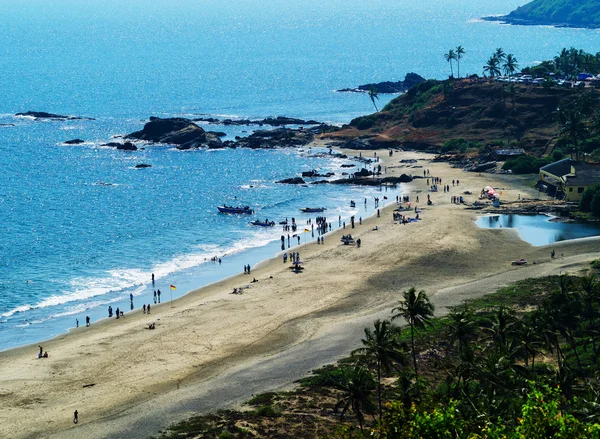 Horizontal vibrante praia indiana com multidão de pessoas fundo — Fotografia de Stock