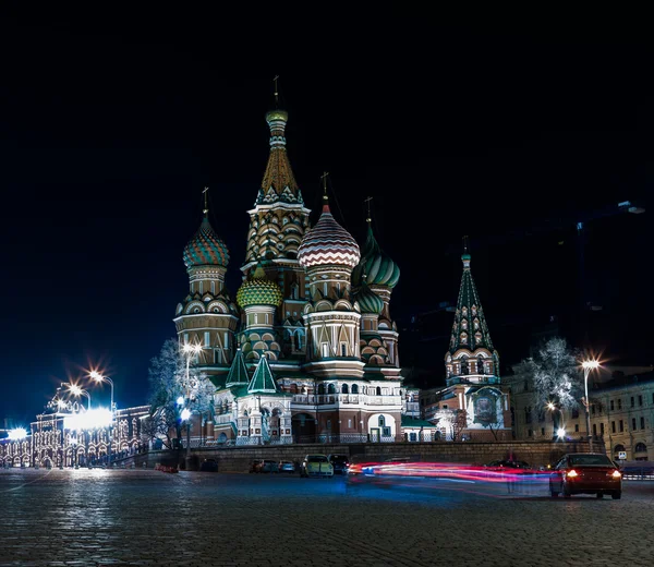 Square natt Moskva Katedralen Vasilij den velsignede bakgrunn b – stockfoto