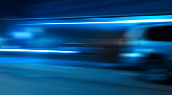 Lichte sporen van auto haasten — Stockfoto