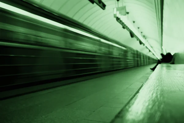 Dentro de Moscou versão metro esverdeado — Fotografia de Stock