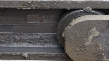 Forklift kaydırağı fabrikada