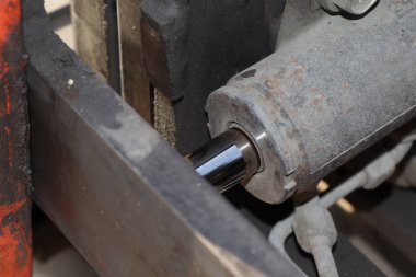 Fabrikada forklift hidrolik silindiri