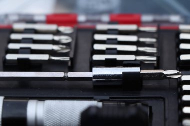 Ekipmanlar kutuda sınıflandırılıyor