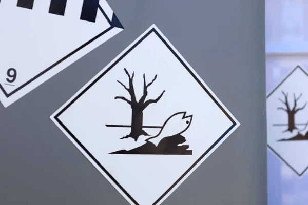 Symbole Pour Les Substances Corrosives Sur Les Réservoirs Chimiques — Photo