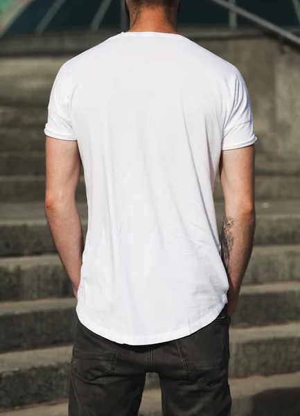 Lege t-shirt met ruimte voor uw logo — Stockfoto