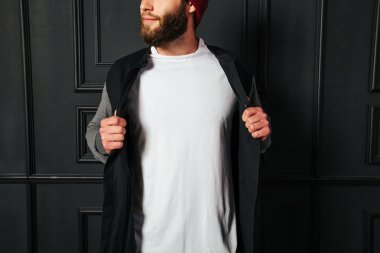 logonuzu bir hipster doğum yeri olan beyaz boş t-shirt dostum wi