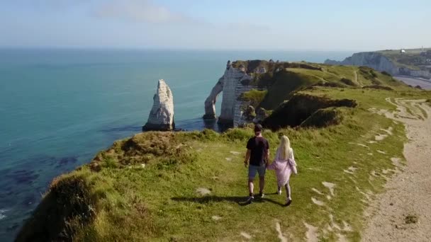 Etretat Frankreich Luftaufnahme Der Wunderschönen Küste Und Alabasterfelsenbucht Mit Küste — Stockvideo
