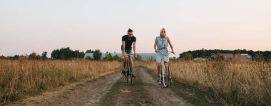  iki Motosiklet Yarışı