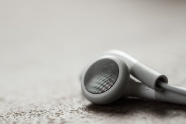 Dijital müzik kulaklık
