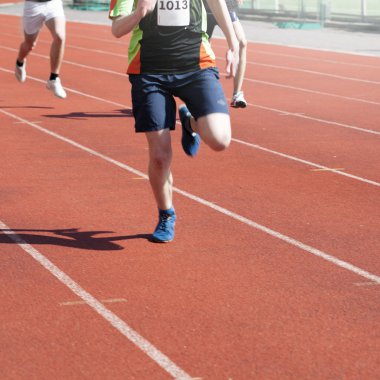 Koşucular Feet bir parça