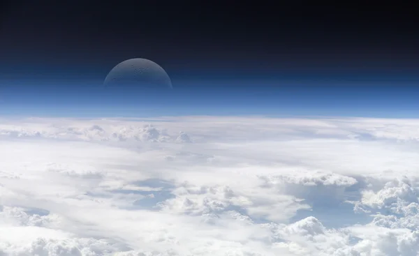 Měsíc daleko od země s mraky — Stock fotografie