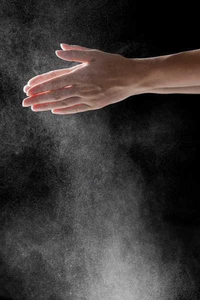 Chalk Magnesium Carbonate hands clapping woman — Stock Photo, Image