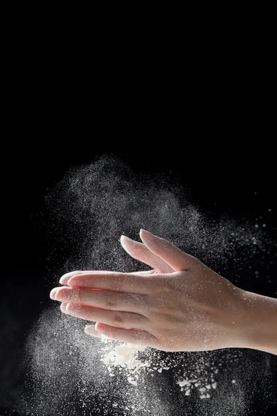Woman coating her hands in powder chalk magnesium — Stock Photo, Image