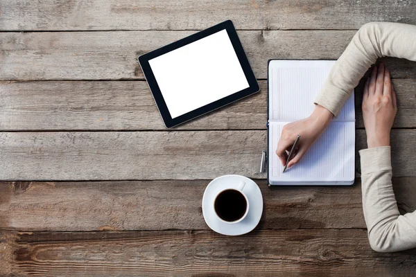 Woman writes on a paper — Stock Photo, Image