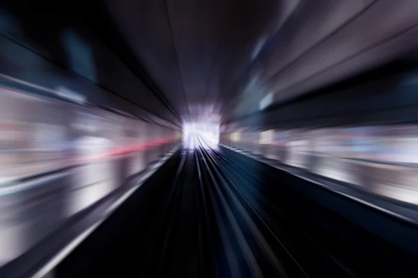 Movimiento borroso en túnel de metro — Foto de Stock