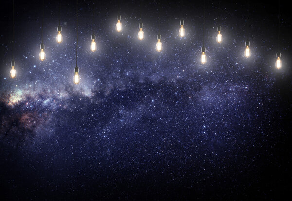 розовые звезды в галактике с лампами. Некоторые элементы этого изображения
