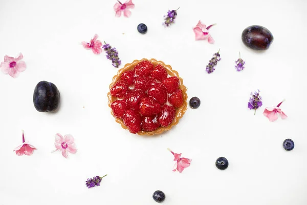 Delicious Dessert Segar Tartlet Dari Shortbread Dihiasi Dengan Raspberry Segar — Stok Foto