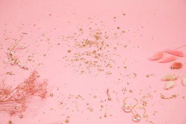 Pembe narin parlak arka plan, üst manzara. Bloglar ve sosyal ağlar için