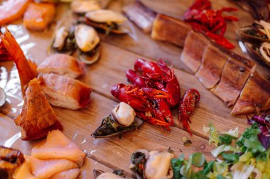 Deniz ürünleri kültürü. Balık lokantası. Oteldeki balık büfesi. Eğlence ve seyahat. Ulusal mutfak. Yaşam biçimi. 