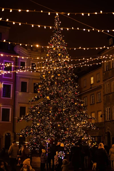 Varsóvia Polónia Dezembro 2020 Cidade Vivo Véspera Natal Pessoas Rua — Fotografia de Stock