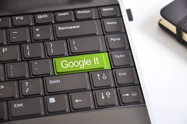 Google it botón en el teclado — Foto de Stock