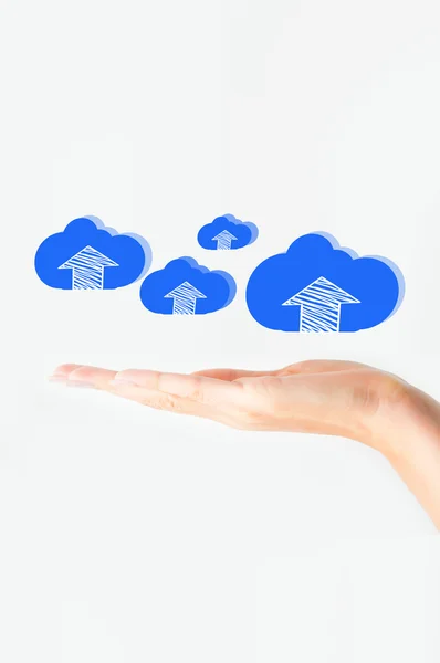 Mano con il concetto di cloud computing abov — Foto Stock