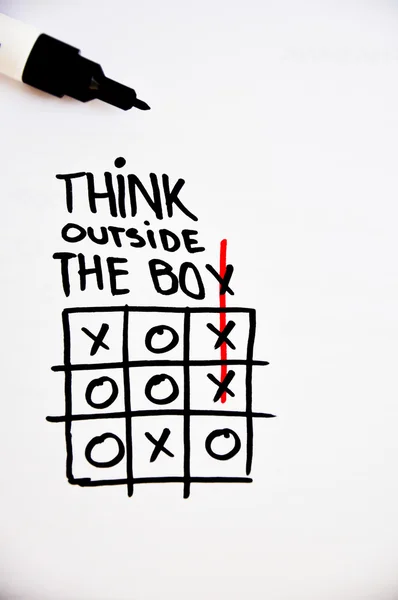 Pensar fuera de la caja — Foto de Stock