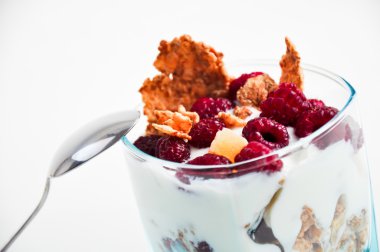 Granola lezzetli bir tatlı