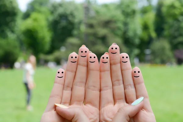 Dedos de garabato felices —  Fotos de Stock