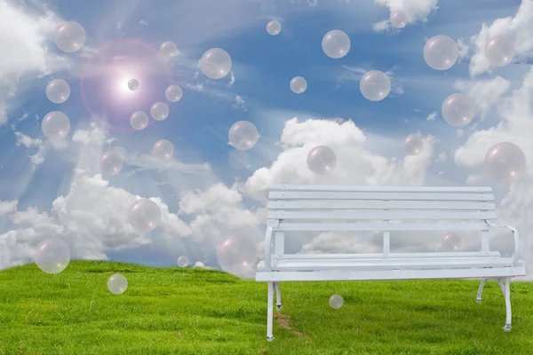 Bench and fresh air. — Stock Photo, Image