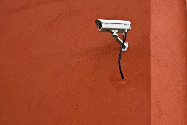 Caméra de sécurité CCTV et mur vierge . Image En Vente