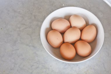 Kasedeki yumurtalar..