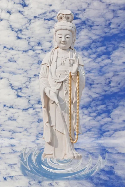 Kuan Yin Buda beyaz yeşim yapılan.