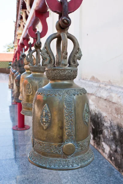 Big bell with at wat phra that chor hae.lanna northern,thailand. — Stock Photo, Image