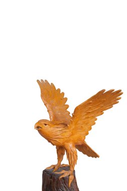 altın kartal heykeli.