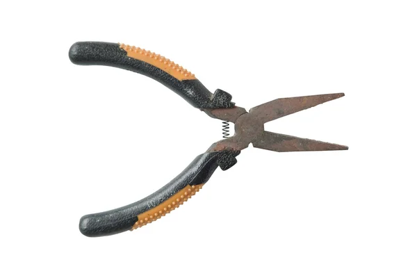 Beyaz bir arka plan üzerinde izole eski pense sarı aracı.