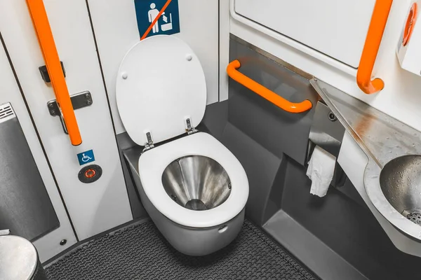 stadler elektrik treninde modern oda tuvaleti arka planı.