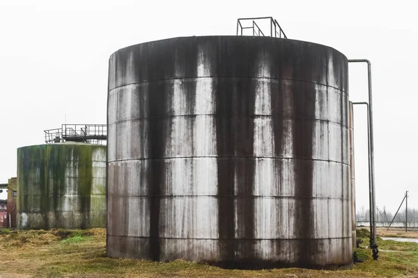 Old Fuel Oil Tanks Smudges Fuel Oil Abandoned Industrial Plant — Stock Photo, Image