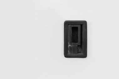 Nakliye ya da otobüs bagaj bölümünün modern siyah sapı.