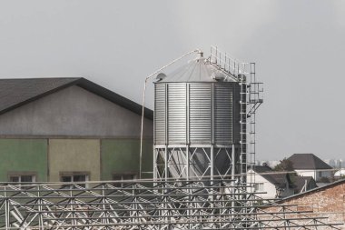 Silo tankı, tarımsal ürünlerin depolanması için kule, buğday üretimi için endüstriyel fabrika.