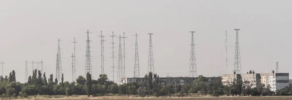 Ηλεκτρικοί Πύργοι Γραμμές Ενέργειας Μεγάλο Υψόμετρο Υψηλής Τάσης Μετάδοσης Ισχύος — Φωτογραφία Αρχείου