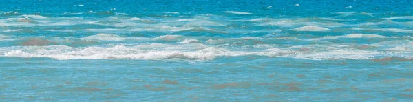 Azul Mar Água Oceano Superfície Com Ondas Pequenas Fundo Natural — Fotografia de Stock