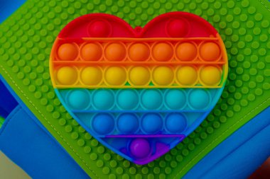 Renkli çocuklar, çocuklar için anti-stres oyuncağı.