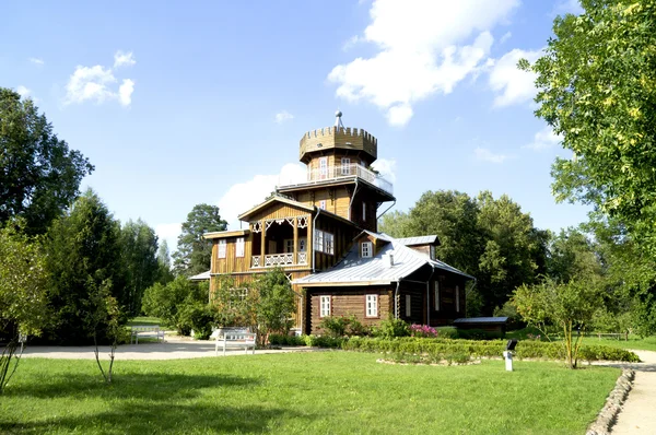 Casa-muzeu a marelui pictor rus Ilia Repin. Bielorusia — Fotografie, imagine de stoc