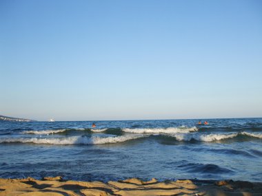 Karadeniz sahilleri, kum, plaj, dalgalar
