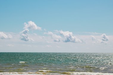 Deniz ve gökyüzü görünümü 