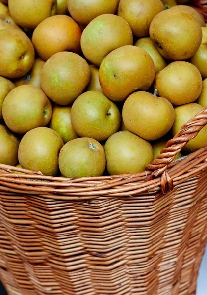 Manzanas en el mercado — Foto de Stock