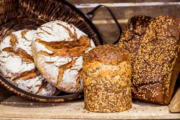 Pane sul legno presentato — Foto Stock