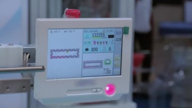 Bilgisayar kontrol paneli brode iplik makinesi.